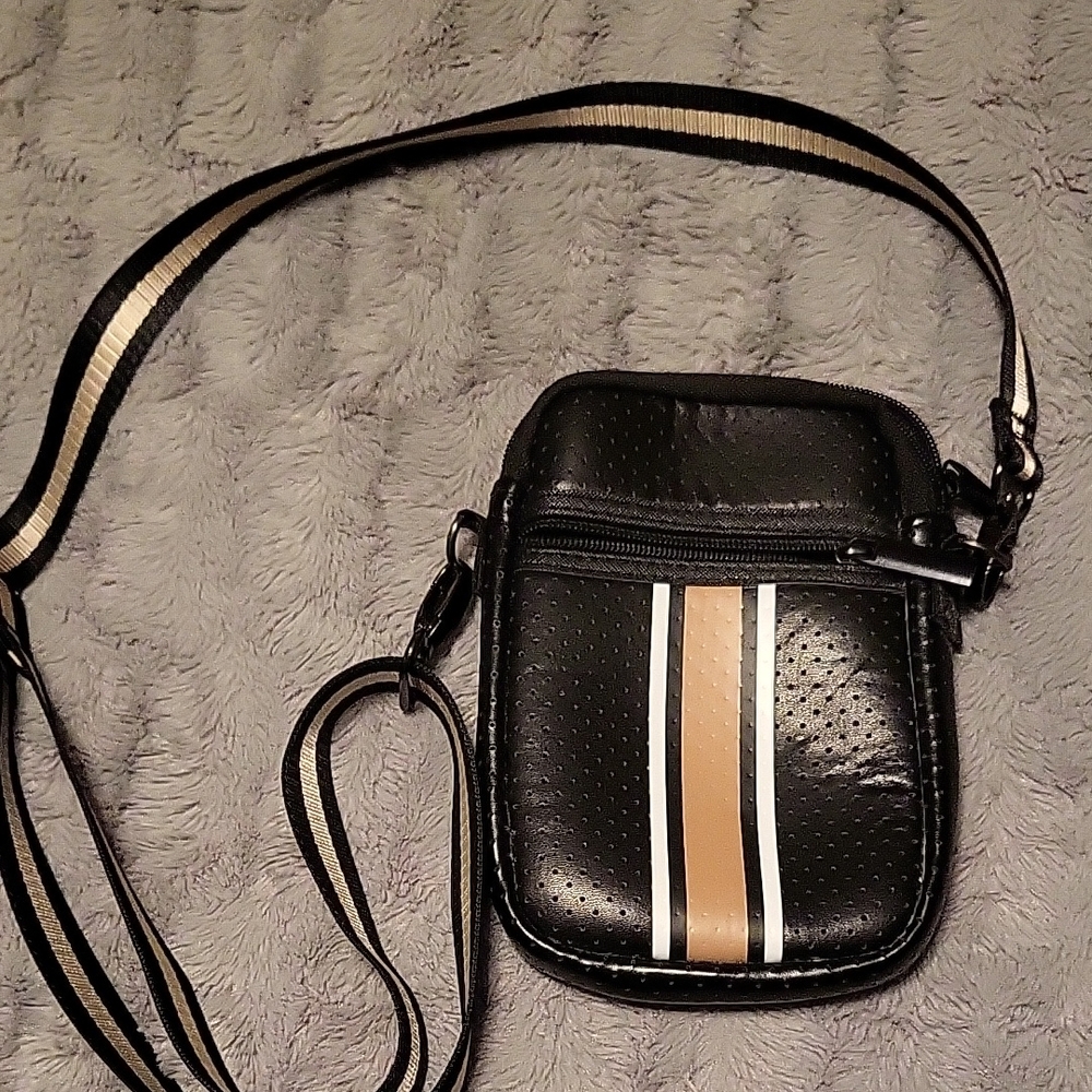 Haute shore crossbody phone bag